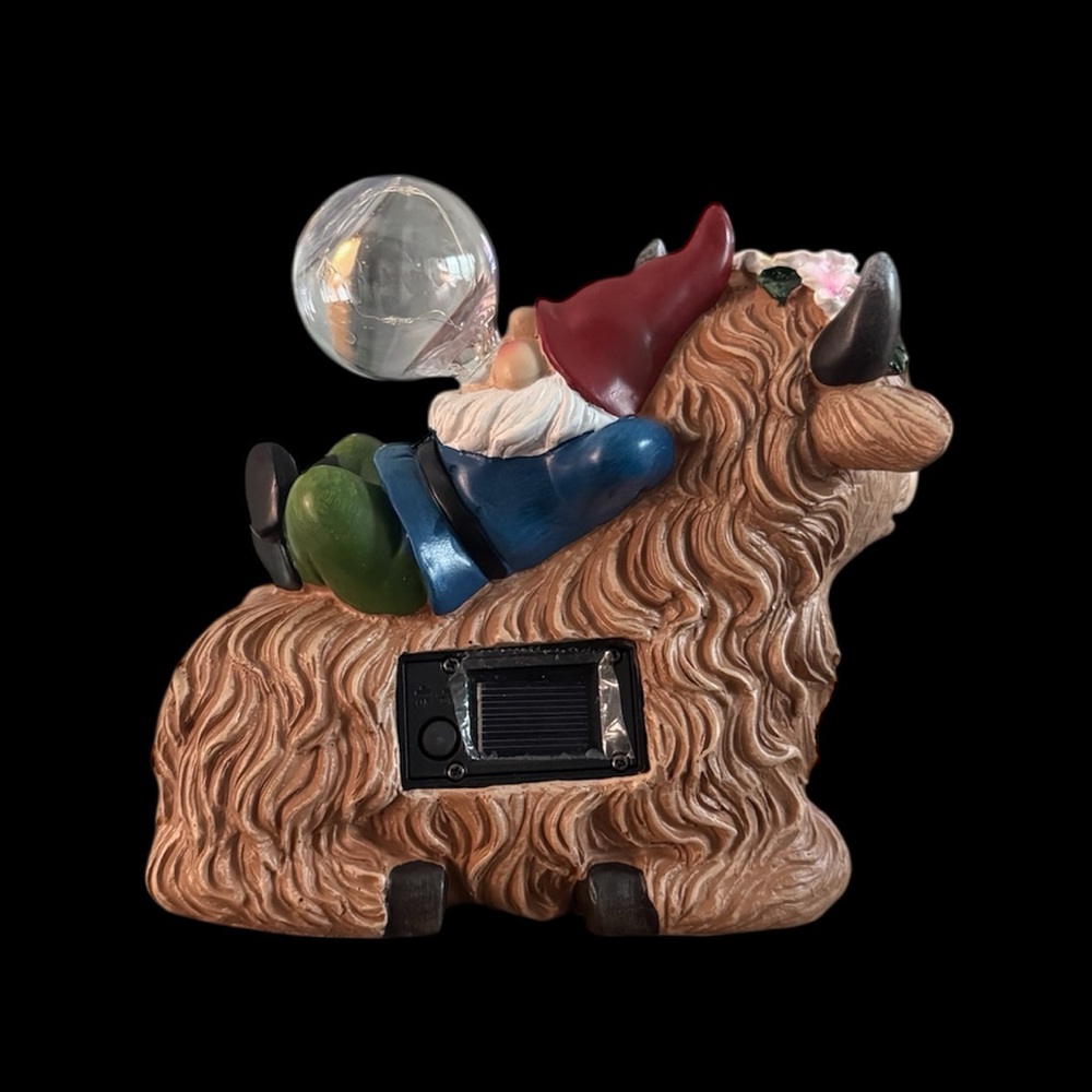 Solar Highland Cow Gnome Garden Decor Statue, Outdoor Funny Solar Light - Picture 9 of 10